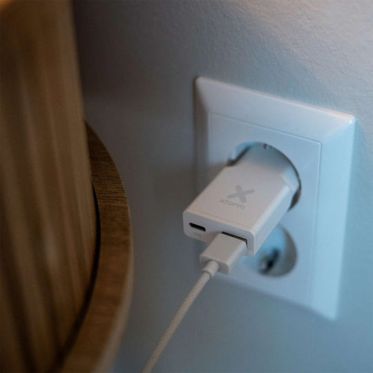 Xtorm Charger Without Cable with USB-A Port and USB-C Port 33W Power Delivery / Quick Charge 3.0 Whites (XG2SL033)