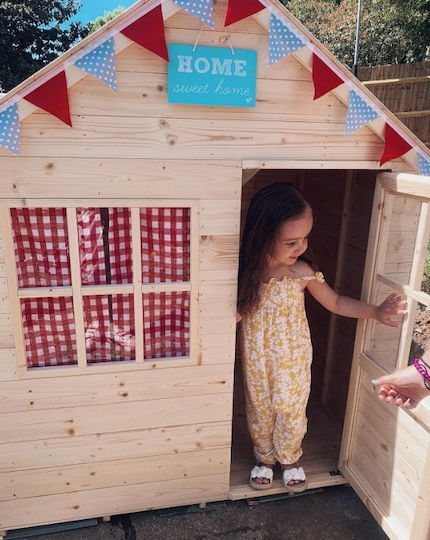 Multifunctional Wooden Kids Playhouse Garden Brown 118x90x146cm