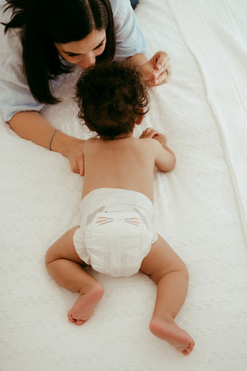 Kit & Kin Scutece cu bandă adezivă Eco-Friendly Hypoallergenic Nr. 3 pentru 6-10kg 32buc