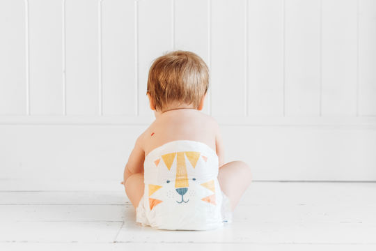 Kit & Kin Scutece cu bandă adezivă Eco Hypoallergenic Nr. 4 pentru 9-14kg 32buc