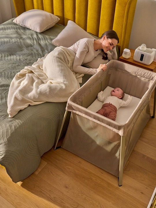 Lionelo Cradle-Park with Mattress and Wheels Black
