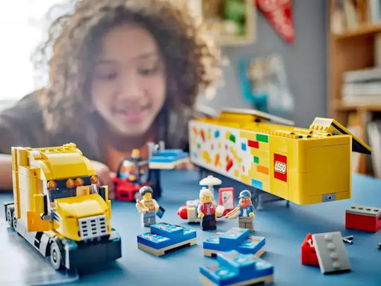LEGO City Yellow Delivery Truck for 8+ Years 1061pcs