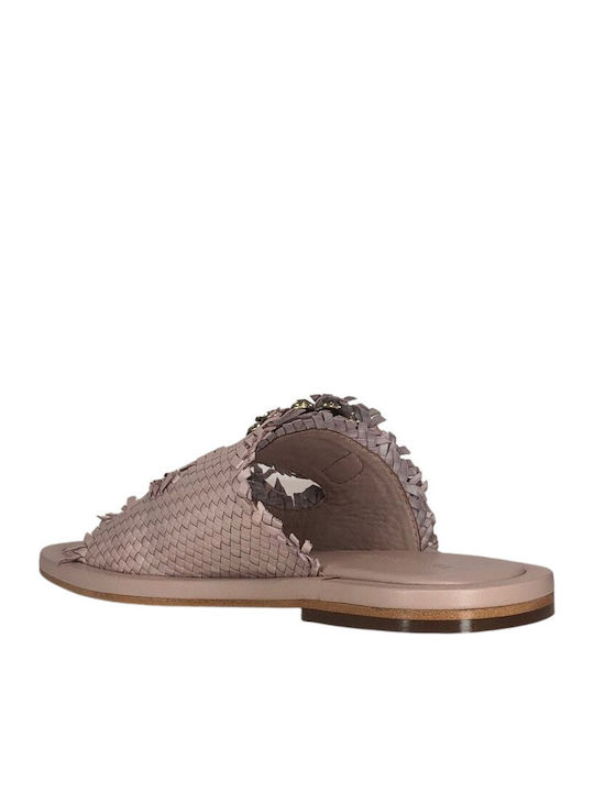 Women's Flat Sandals in Pink Color