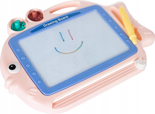 Placă Magnetică Pește Amuzant Idealstore 4 Câmpuri Colorate 2 Ștampile Stilou Dimensiuni 35 X 25 X 3.5 Cm Suprafață de Desen 20 X 13 Cm Dezvoltă Imaginația Creativitatea Încurajează Practica Scrisului Roz