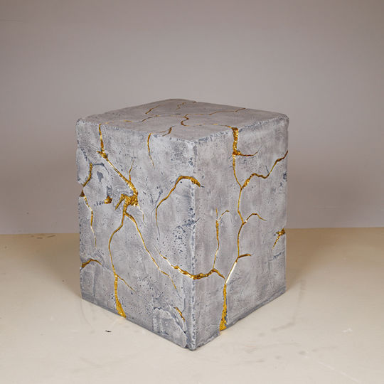 Помощна Маса Ш42xД42xВ51.5см. Grey-gold Помощна Маса Ш42xД42xВ51.5см. Grey-gold