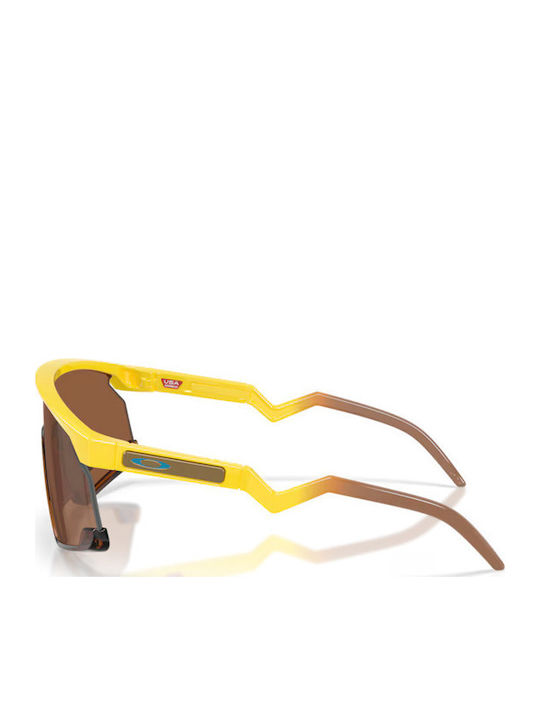 Oakley Bxtr Унисекс Слънчеви Очила с Жълта Пластмасова Рамка и Кафяви Стъкла OO9280-21