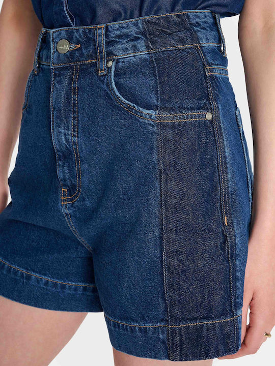 8921856-DENIM