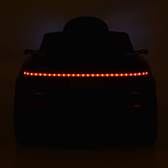 Audi SQ8 Cu Un Loc Cu Telecomandă Inspirat 12 Volți Roșu Pentru 3+ Ani