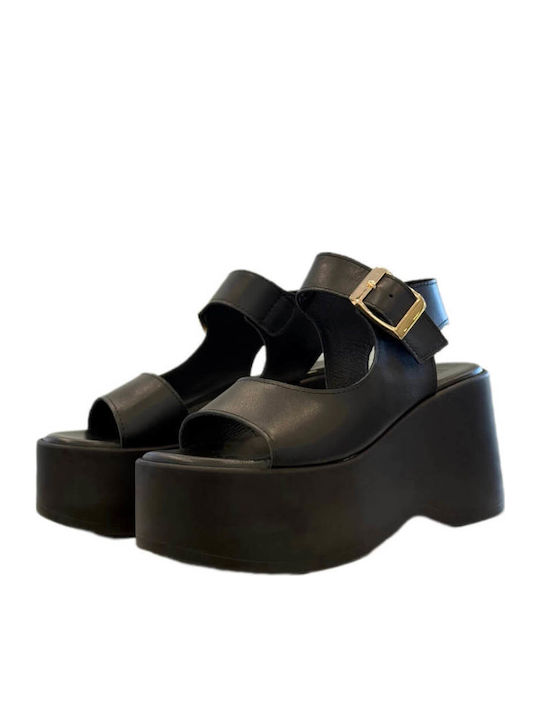 Women's Flat Sandals in Black Color