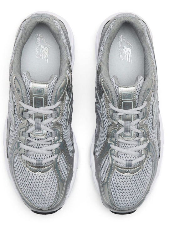740 Adidași Argintii Castlerock