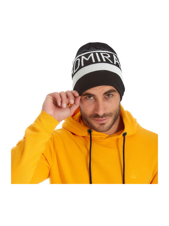 Beanie Beanie Knitted in Black color