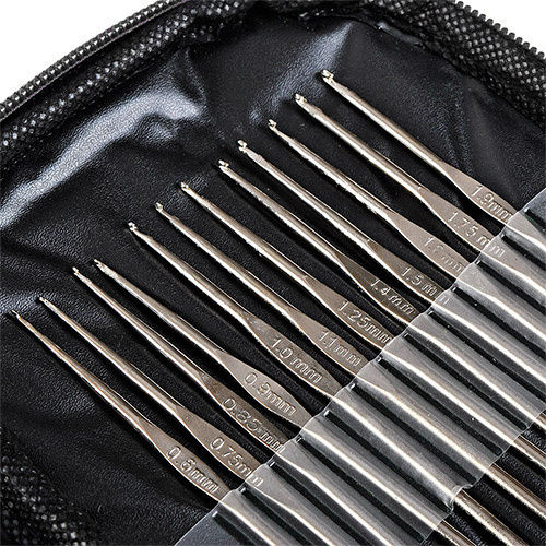 Maaleo 25886 69-piece Crochet Set