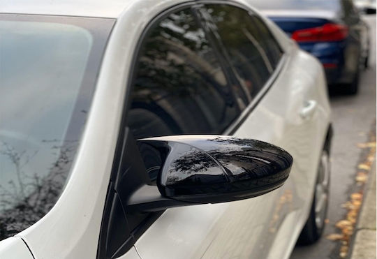 Set 2 Capace Oglindă Stil Batman Renault Megane IV 2016 Încoace Culoare Negru Pian Negru Lucios Instalare Ușoară Rezistent la UV Material Premium