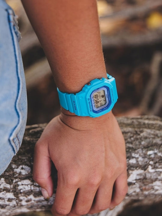 Casio G-shock Ψηφιακό Γυναικείο Ρολόι Χρονογράφος Μπαταρίας με Μπλε Καουτσούκ Λουράκι