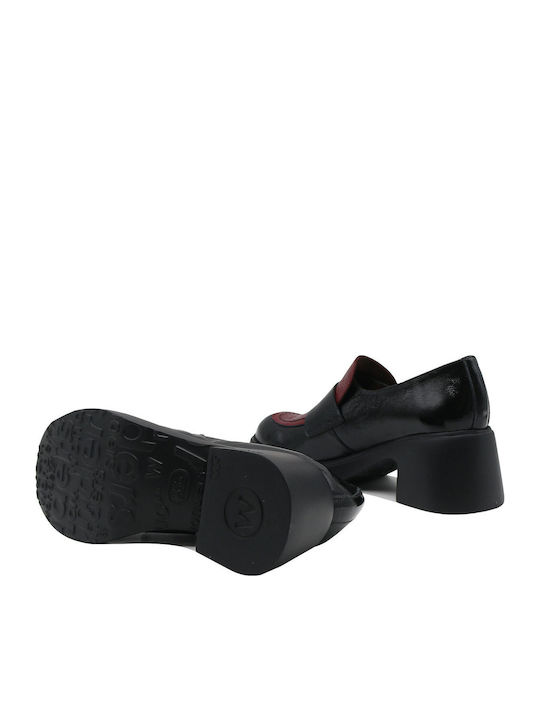 Women's Moccasins in Black Color