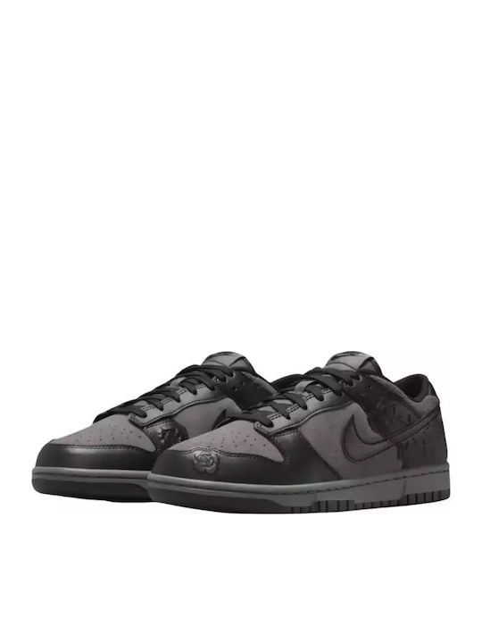 Dunk Low Дамски Сникърси Черни Roses