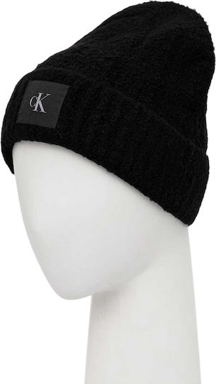 Beanie Beanie Knitted in Black color