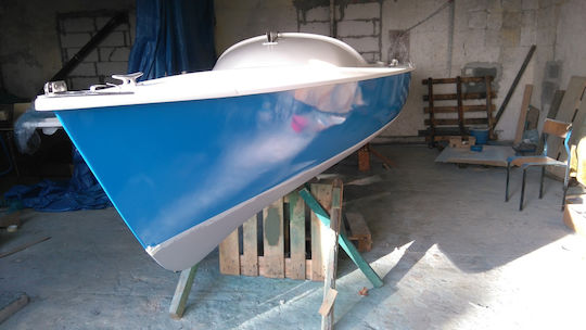 Sigmadur 550 Marine Полиуретанова Боя За Яхти Кораби Кораби Пламтящо Червен RAL 3000
