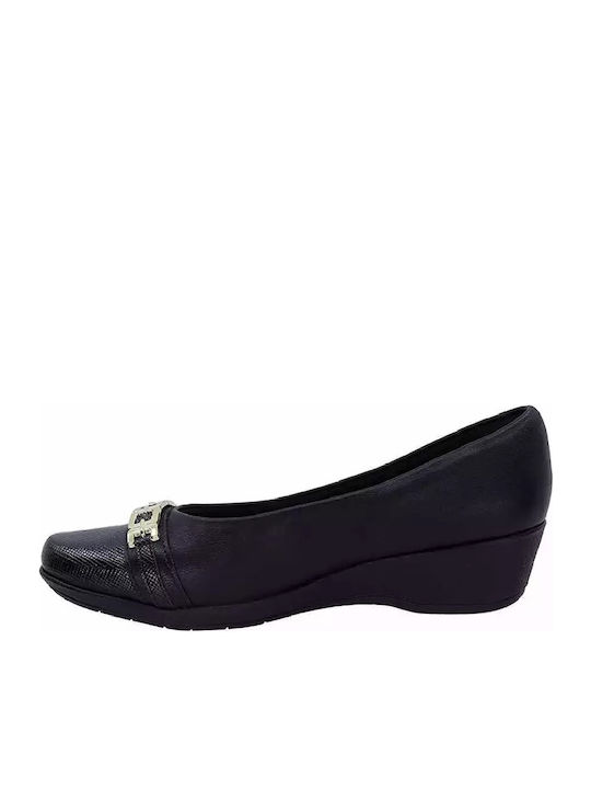 Patent Leather Women's Moccasins in Black Color