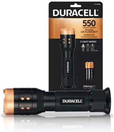 Duracell Taschenlampe LED IPX4 mit maximaler Helligkeit 550lm