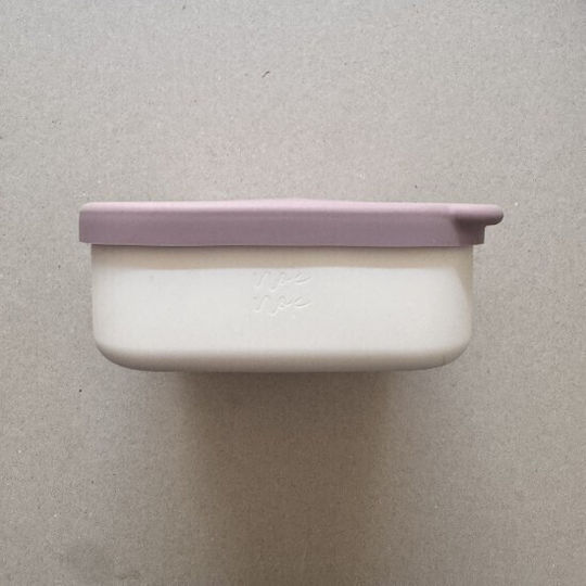 Nok Nok Snackbox Recipient pentru copii din silicon 0.8lt Violet