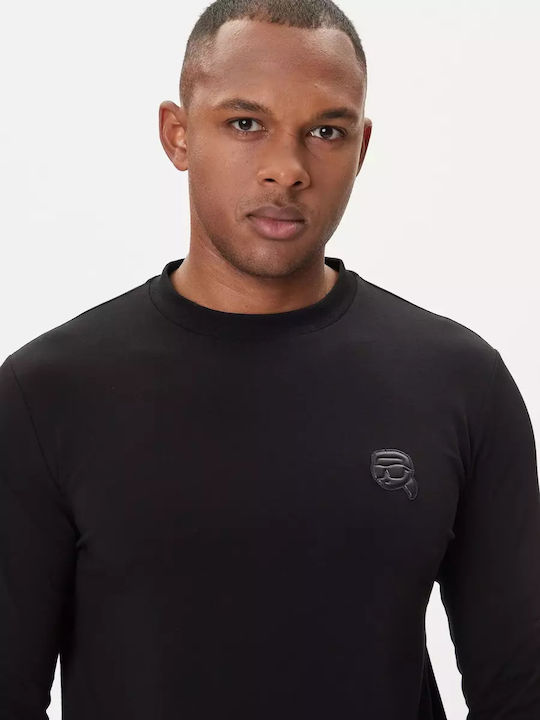 Black T-shirt