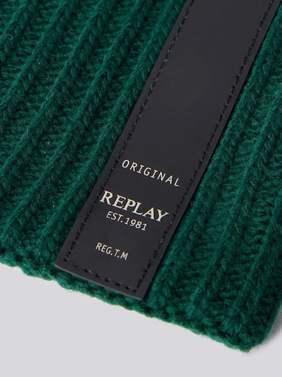 Beanie Beanie Knitted in Green color