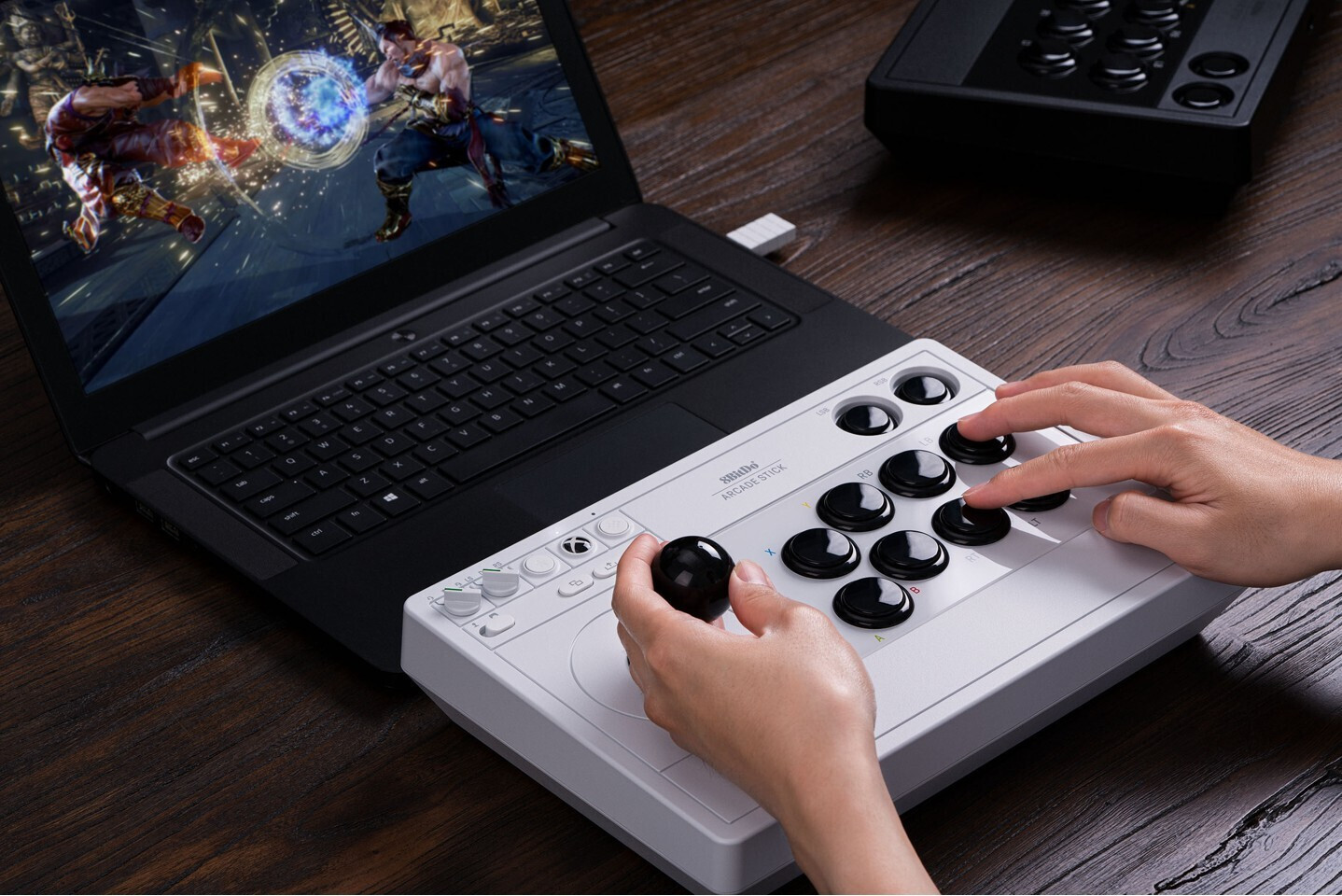 8Bitdo Arcade Stick Joystick Wireless Compatibil cu Xbox One