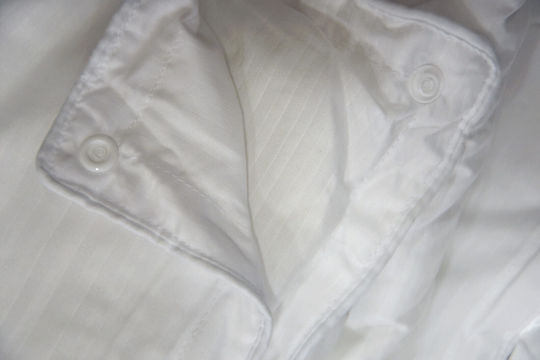 4 Seasons Quilt 2 Pieces Satin Stripe Buttons 160x240 Single 200 Gsm