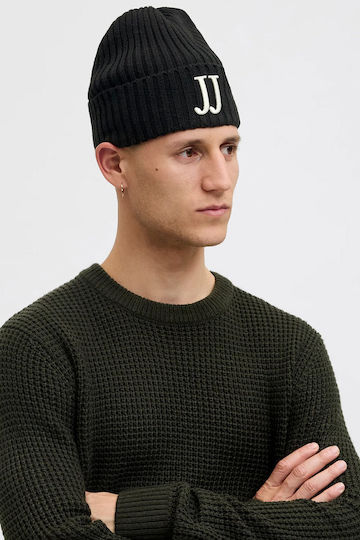 Beanie Beanie Knitted in Black color