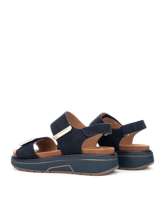 Women's Flat Sandals in Black Color