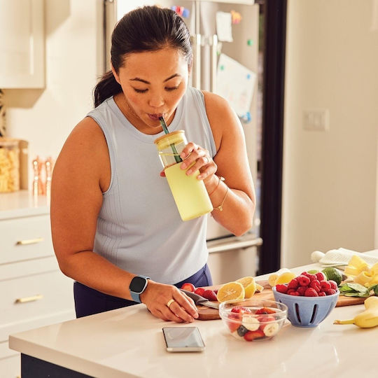 Fitbit Versa 4 Aluminium 41mm Αδιάβροχο Smartwatch με Παλμογράφο (Μαύρο)