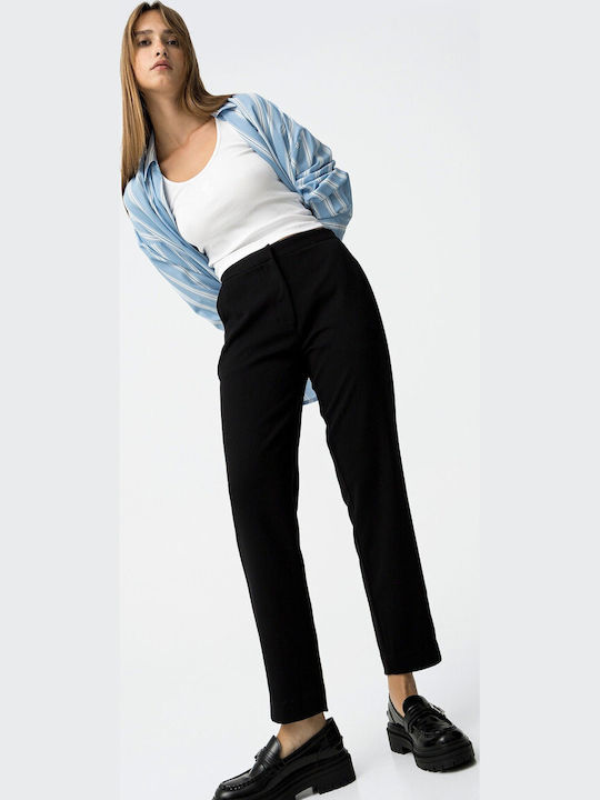 Women's Fabric Capri Trousers Black