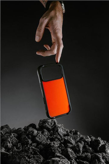 Nomad Back Cover Plastic 1.11mm Orange (iPhone 17 Pro)