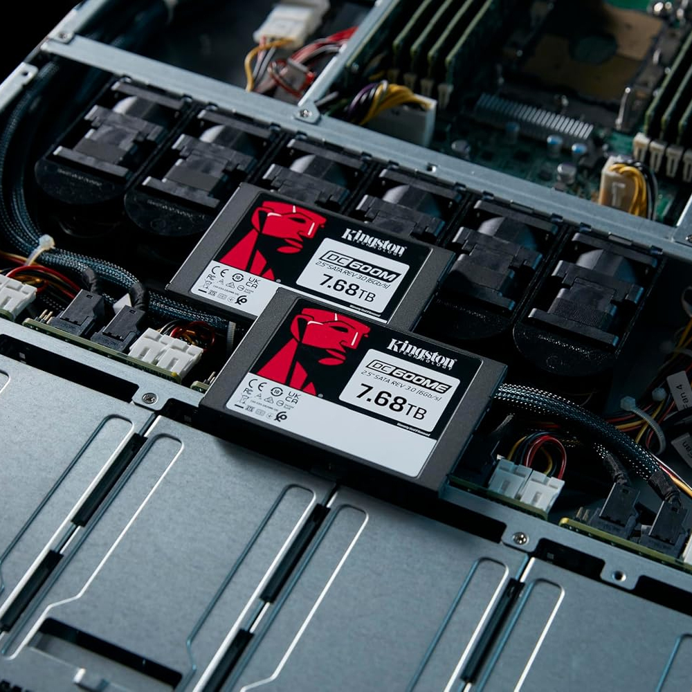 Kingston DC600ME SSD 960GB 2.5'' SATA III