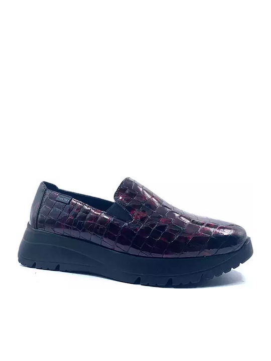 Patent Leather Women's Moccasins in Burgundy Color