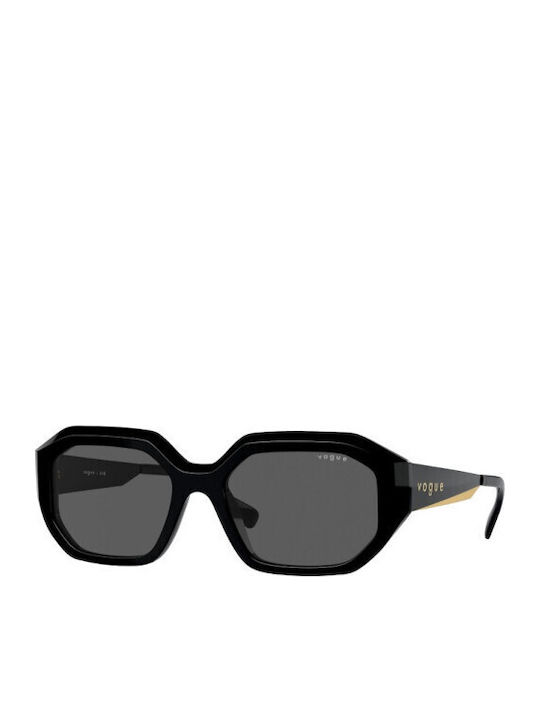 Vogue W44/87 Woman Sunglasses With Black Horn-Rimmed Frame And Grey Lens