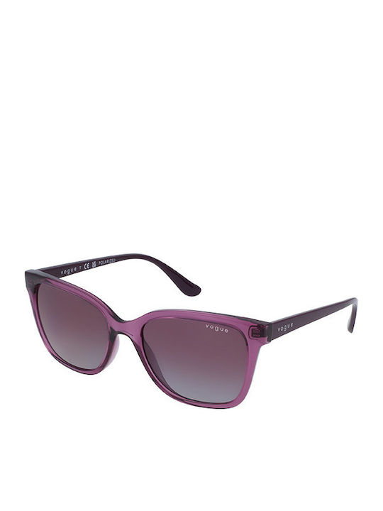 Vogue Дамски Слънчеви Очила с Лилава Пластмасова Рамка и Лилави Преливащи Поляризирани Лещи VO5426S 2761/62