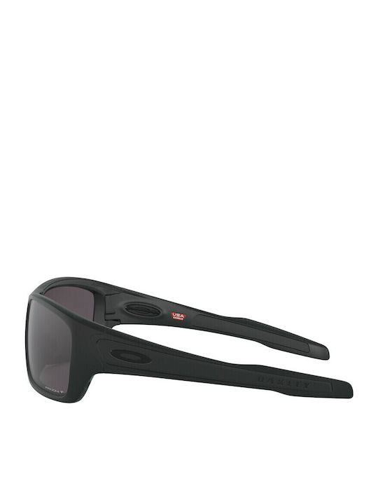 Oakley Turbine Мъжки Слънчеви Очила с Черна Пластмасова Рамка и Черни Поляризирани Стъкла OO9263-62