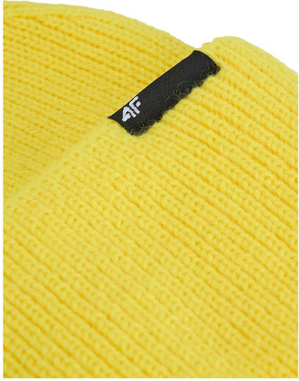 Beanie Beanie Knitted in Yellow color