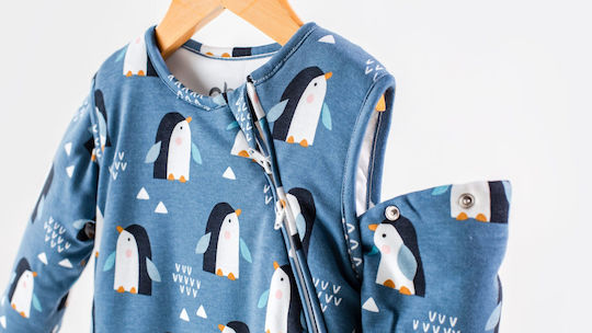 abo Winter Schlafsack Bag Me 2.5 Tog Penguins mit abnehmbaren Ärmeln