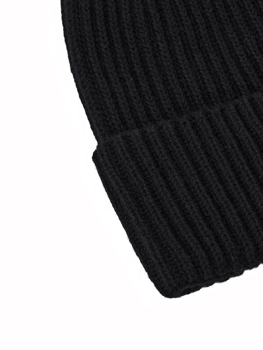 Beanie Beanie Knitted in Black color