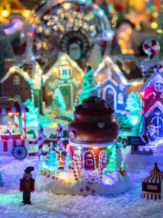 Christmas Illuminated Decorative Village White with Battery with Movement 17.8x17.5x14cm.