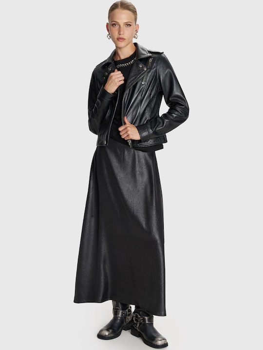 8921659-BLACK