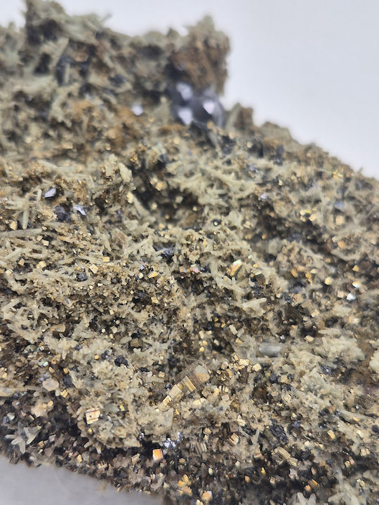 Raw Sample of Galena Chalcopyrite Pyrite Quartz Points – Natural Stones