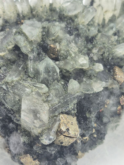 Raw Sample of Galenite Calcite Pyrite Quartz Chlorite Points – Natural Stones