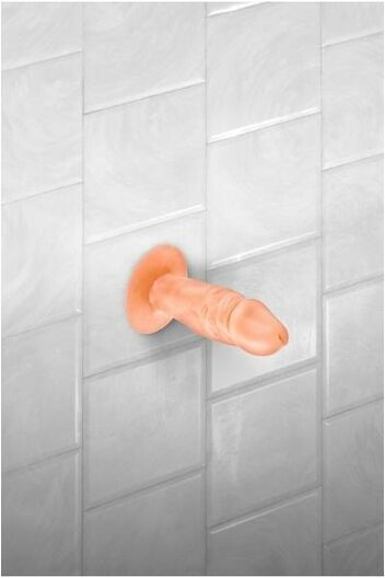 Real Body Dildo με Βεντούζα Flesh 11cm
