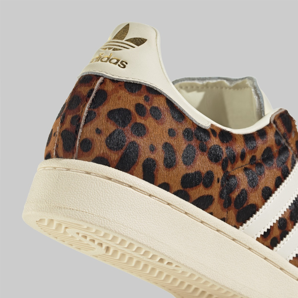 adidas gazelle silver green womens adidas Originals Women's Superstar II "Leopard"