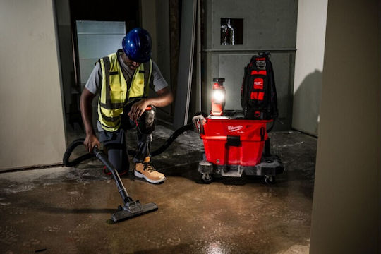 Milwaukee M18 FUEL F2VC23LG2-0 NEXUS Rechargeable Vacuum Wet / Dry with Plastic Bin 23lt