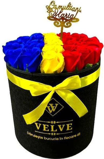 Aranjament Floral Radiance În Cutie Rotundă Neagră 25 Trandafiri Săpun „La Mulți Ani Maria!” Topper Tricolor